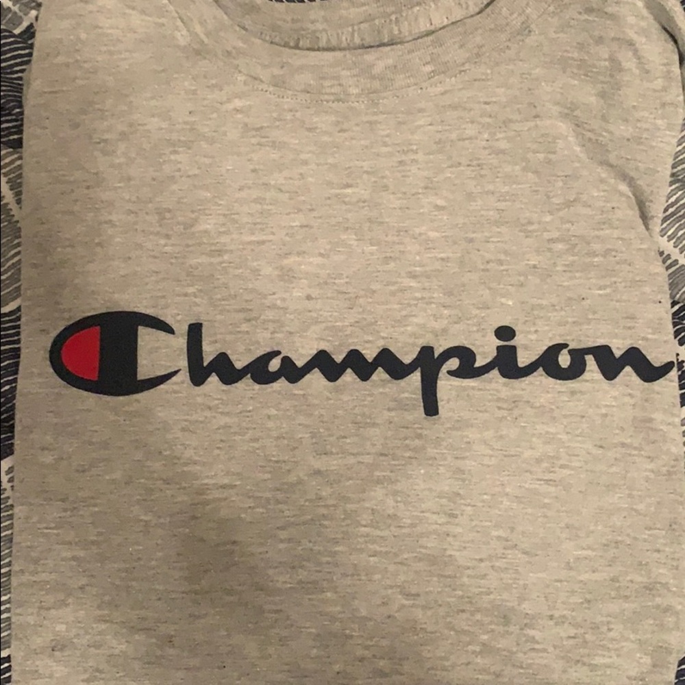 unisex CHAMPION tee